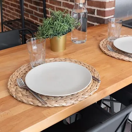 Fully-Equipped Apartment Near The Center Of Lilla Esterno foto