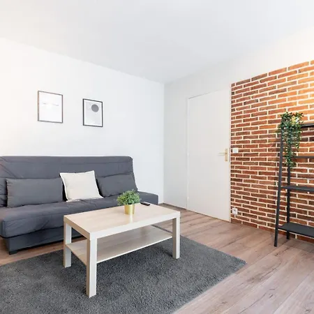 Fully-Equipped Apartment Near The Center Of Lilla Esterno foto
