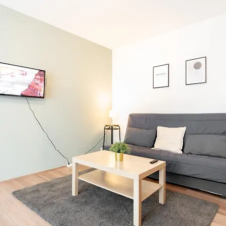 Fully-Equipped Apartment Near The Center Of Lilla Esterno foto